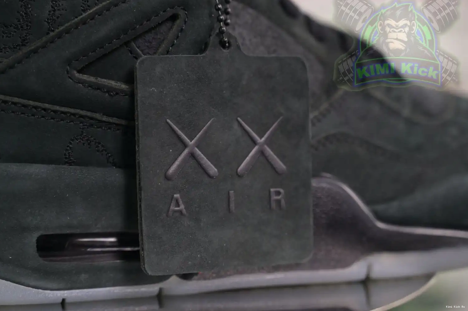 Jordan Kimikick Air black kaws Jordan 4 0612
